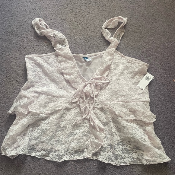 Lace Ruffle top - Picture 5 of 6